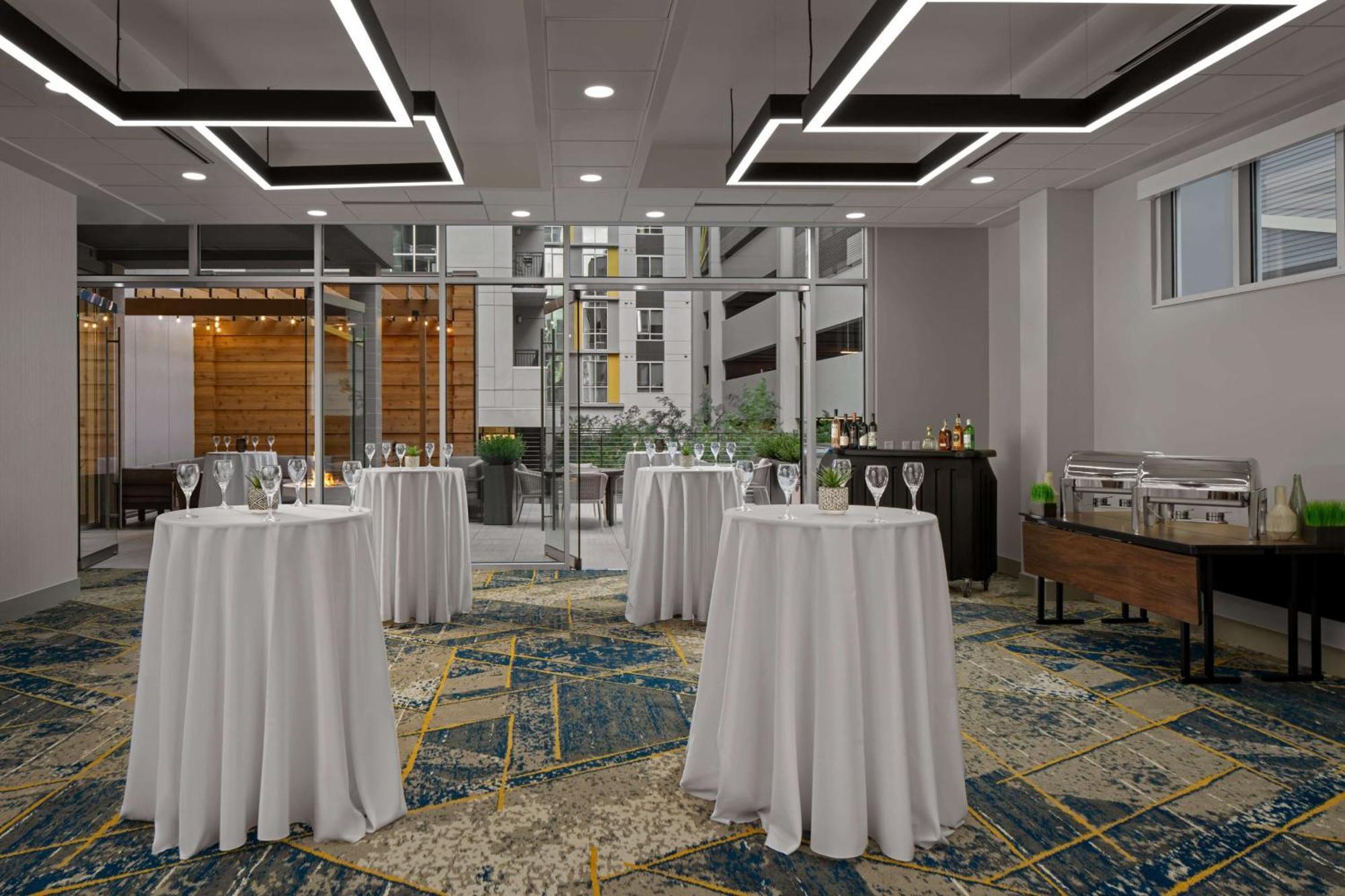Homewood Suites By Hilton Charlotte Uptown First Ward Exterior photo