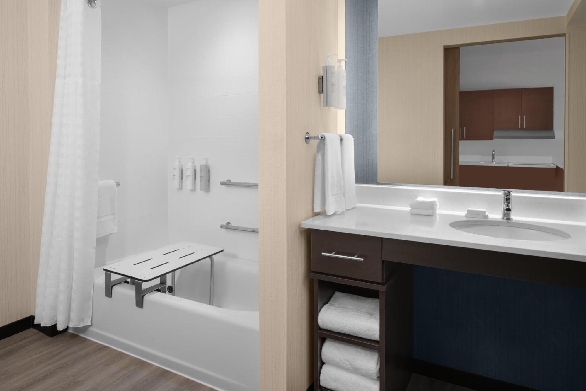 Homewood Suites By Hilton Charlotte Uptown First Ward Exterior photo